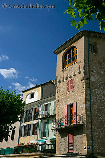 bldg-n-blue-sky.jpg