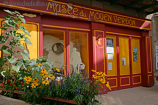 flowers-n-bldgs-1.jpg