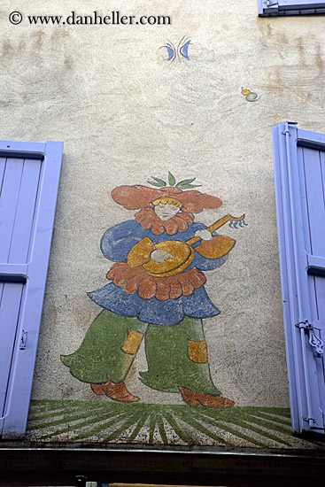 lute-musician-mural.jpg