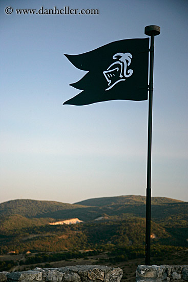 armor-head-flag-2.jpg