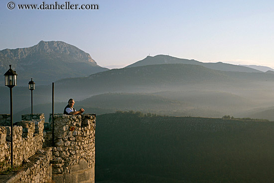castle-lamps-n-scenic-7.jpg