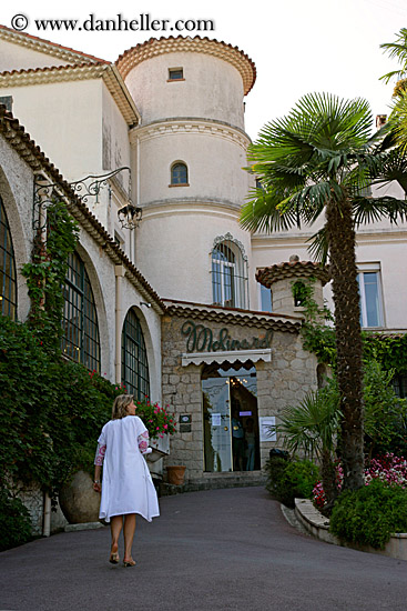molinard-bldg-3.jpg