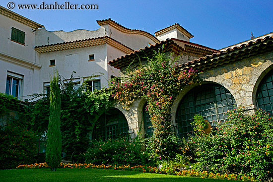 molinard-bldg-4.jpg