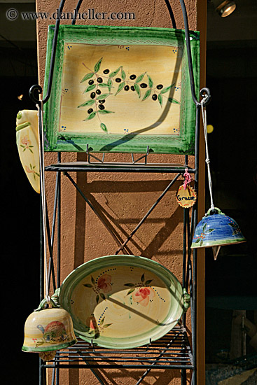ceramic-plates-on-display.jpg