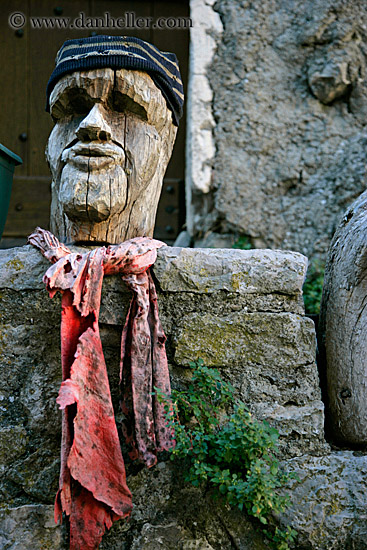 wood-sculpture-w-scarf-n-hat-1.jpg