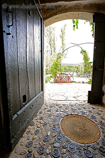 floor-stones-n-weights.jpg