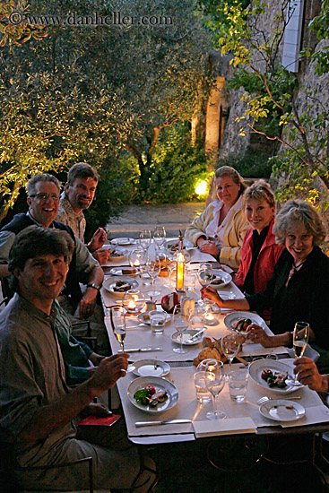 tourists-dining-at-dusk-6.jpg