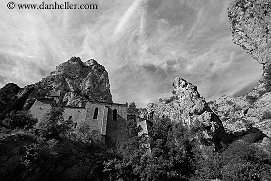 monestary-in-cliff-4-bw.jpg