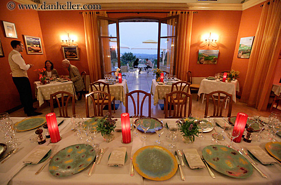 restaurant-interior-7.jpg