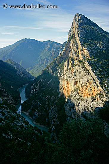 pointed-mountain-2.jpg