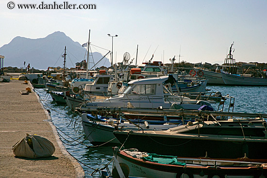 boats-in-harbor.jpg