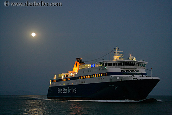 ferry-n-full_moon-6.jpg