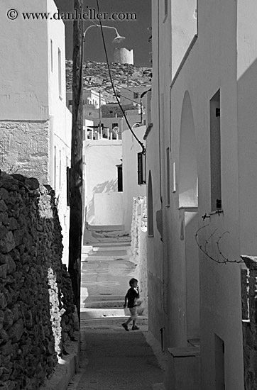 boy-in-alley-bw.jpg