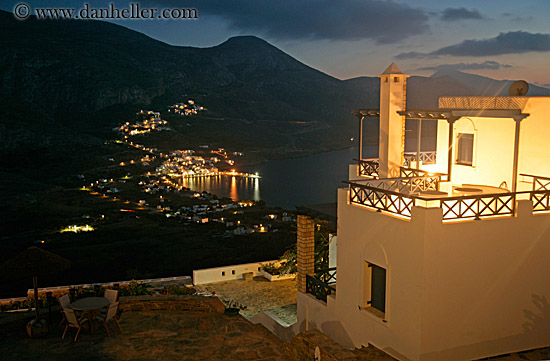 house-w-view-of-harbor-at-nite-2.jpg