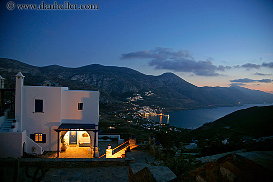 house-w-view-of-harbor-at-nite-3.jpg