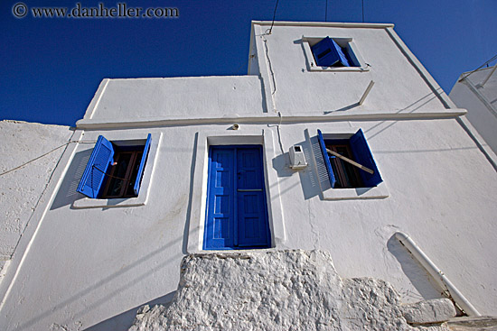 white-house-w-blue-windows-2.jpg