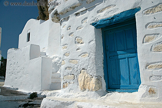 blue-door-in-white_wash-stone-2.jpg