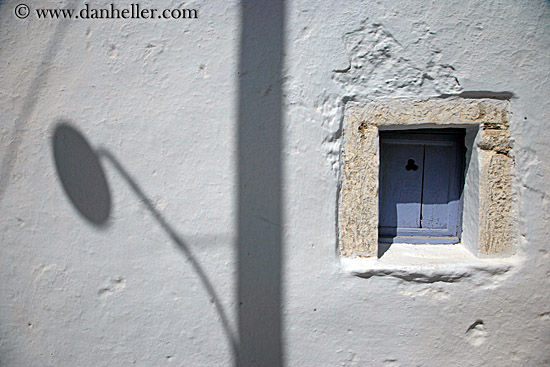 purple-window-w-light-pole-shadow.jpg