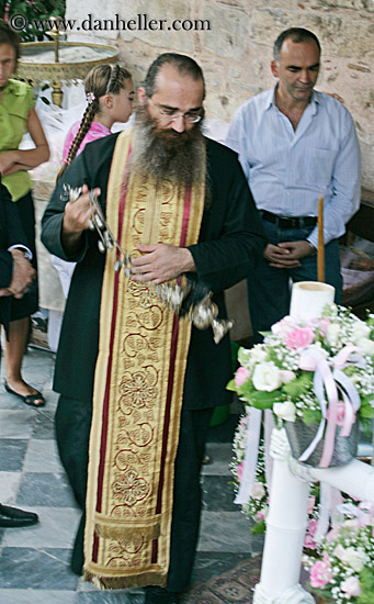 bearded-priest-2.jpg