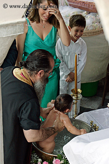 priest-baptizing-baby-4.jpg
