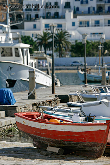 red-boat-on-pier-2.jpg