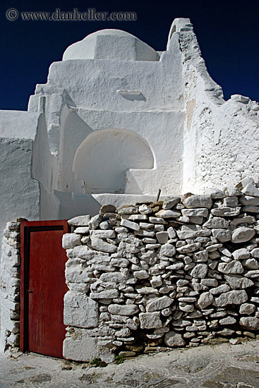 red-door-n-white_wash-rocks.jpg