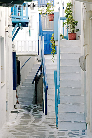 lots-of-stairs.jpg