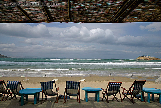 folding-deck-chairs-on-beach-1.jpg
