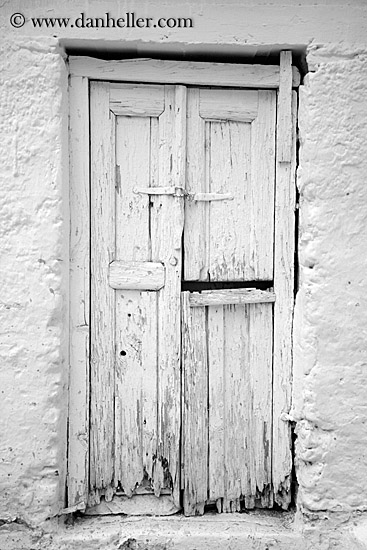 old-rotted-white-door-bw.jpg