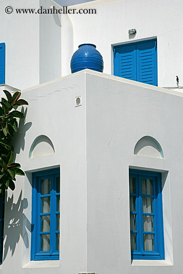 white-stucco-w-blue-trim.jpg