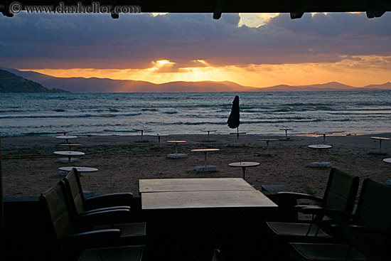 sunset-ocean-beach-n-tables.jpg