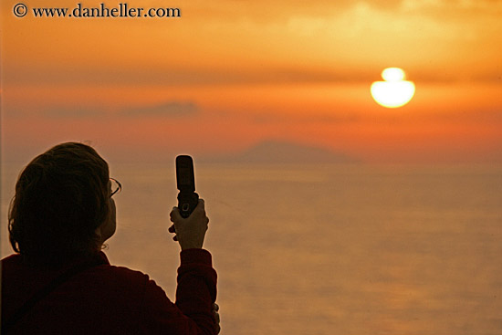 cell_phone-photographer-sunrise.jpg