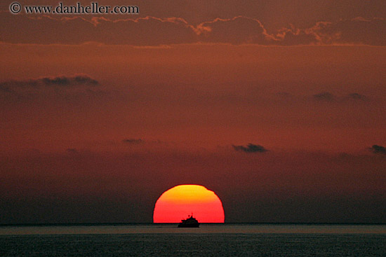 sunrise-n-ship-2.jpg
