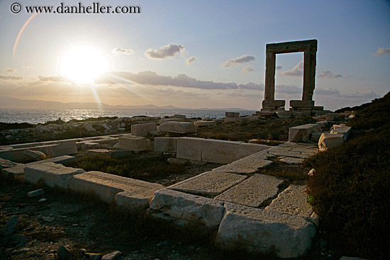 apollo-arch-n-sil-w-sunset-n-ocean-1.jpg