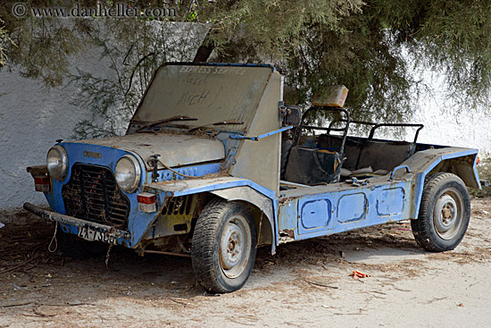 old-moke-jeep.jpg