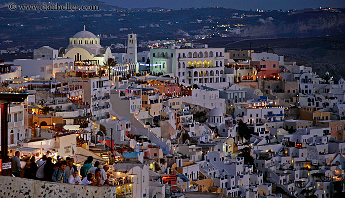 crowd-overlooking-town-at-nite-1.jpg