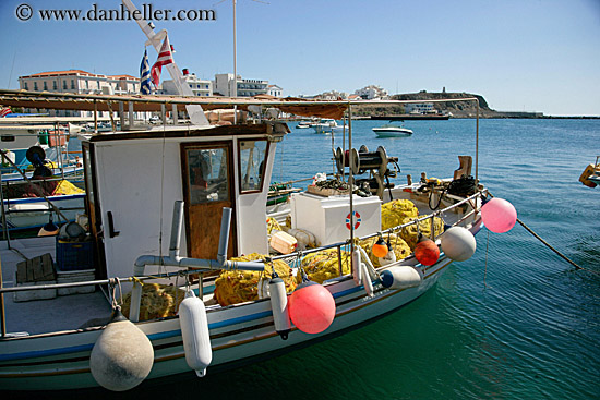 colorful-boat.jpg