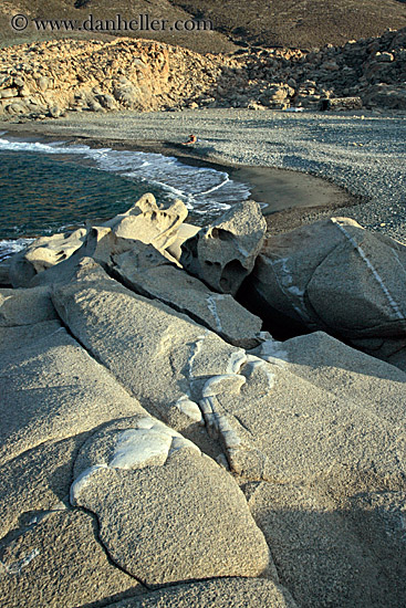rocks-and-ocean-3.jpg