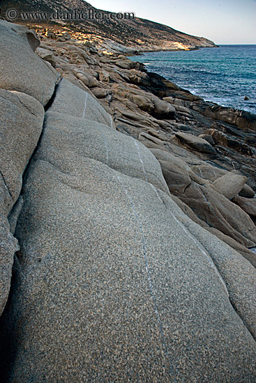 rocks-and-ocean-4.jpg