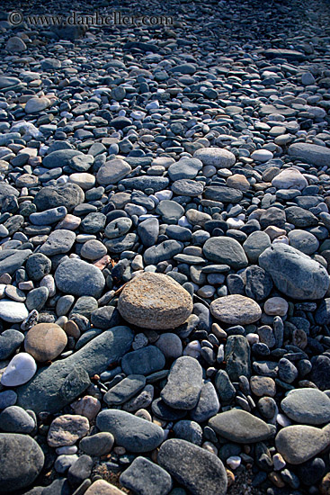 small-stones-3.jpg