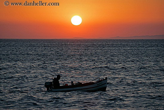 sunset-n-boat-2.jpg
