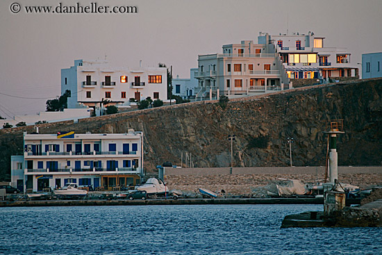 tinos-town-2.jpg