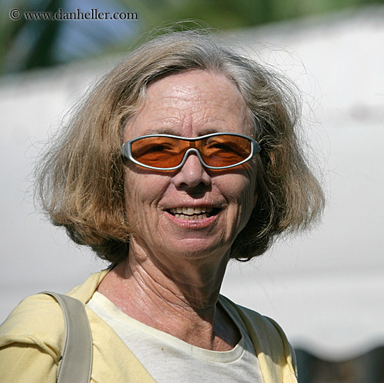 eve-in-orange-sunglasses.jpg