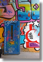 images/Europe/Hungary/Budapest/Art/Graffiti/door-n-graffiti.jpg