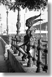 arts, black and white, budapest, europe, hungary, little, princess, sculptures, vertical, photograph