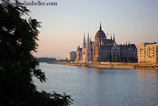 parliament-n-river-view-01.jpg