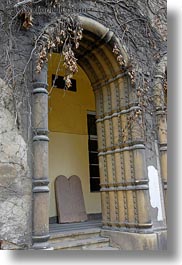 arches, budapest, buildings, dead, europe, exteriors, hungary, ivy, jewish, leaves, religious, synagogue, vertical, photograph