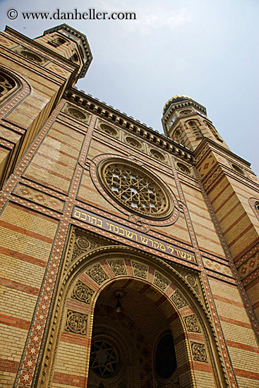 synagogue-facade-05.jpg