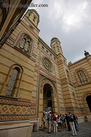 synagogue-facade-07.jpg