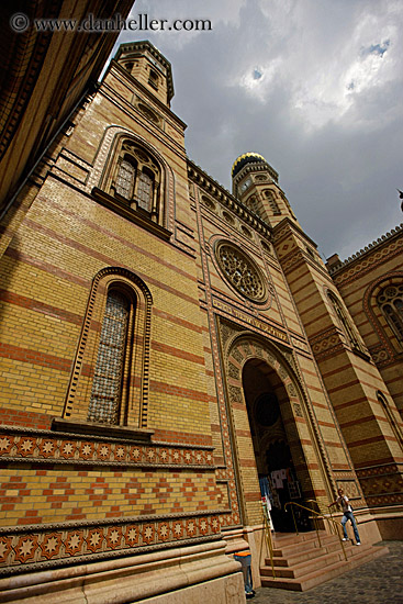 synagogue-facade-10.jpg